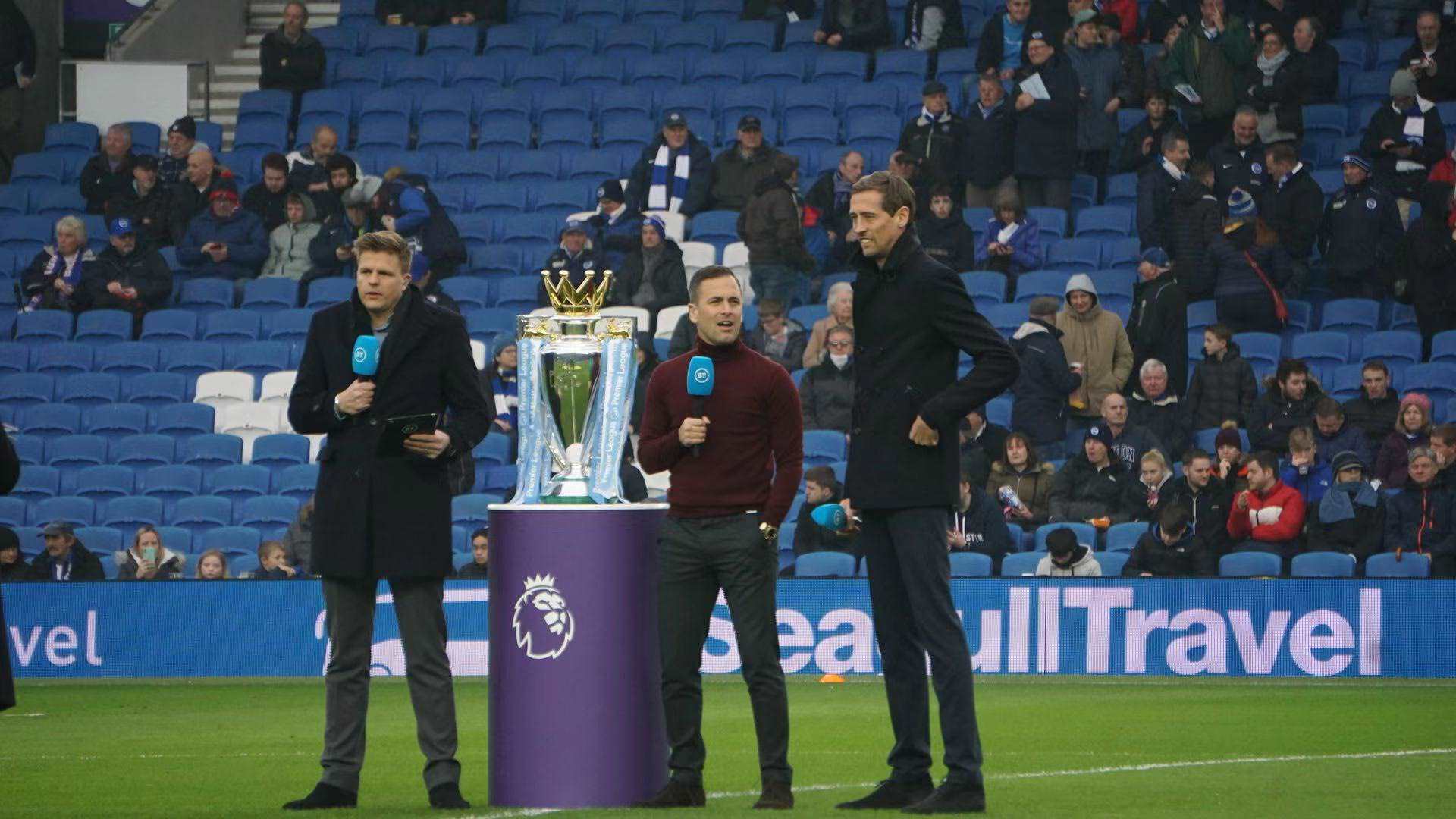 背后更深层 背后更深层