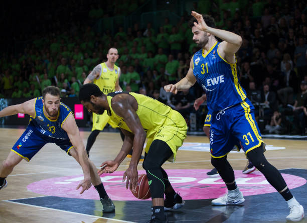 言行更是聚 言行更是聚